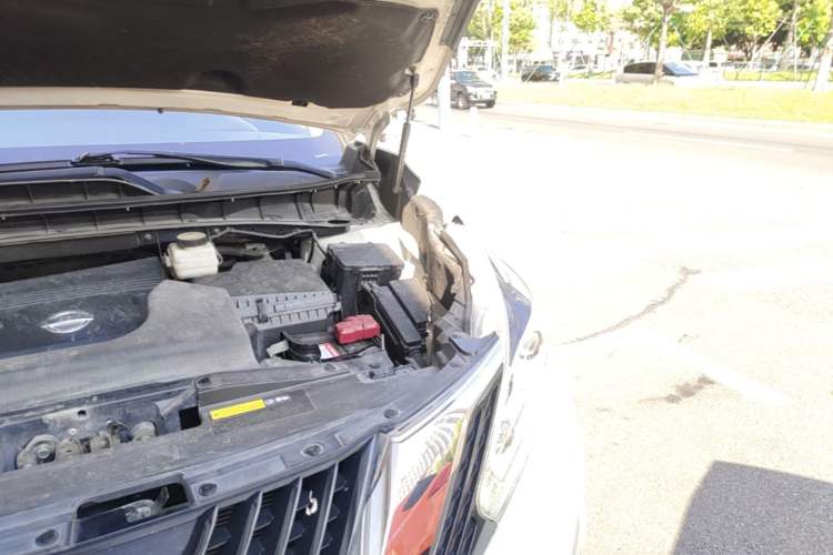 Used Nissan Murano 2017 2.5L XE Two-Wheel Drive Elite Edition Engine Bay Left
