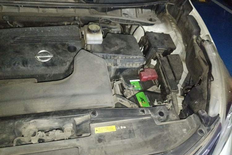 Used Nissan Murano 2017 2.5L XL Two-Wheel Drive Smart Edition Engine Bay Left
