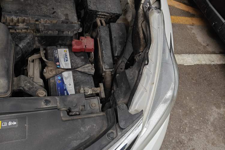 Used Nissan Murano 2017 2.5L XL Two-Wheel Drive Smart Edition Engine Bay Left