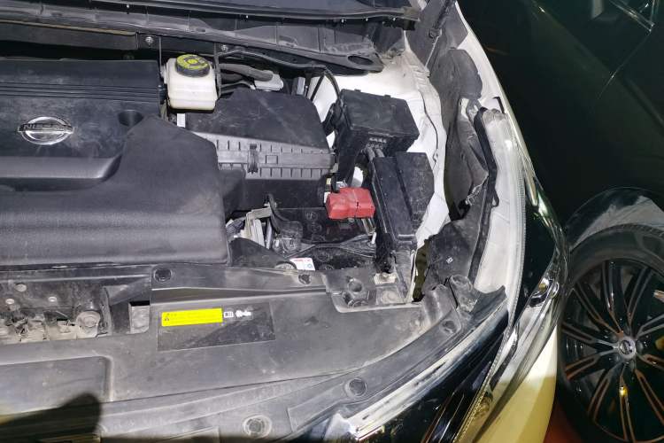 Used Nissan Murano 2017 2.5L XL Two-Wheel Drive Smart Edition Engine Bay Left