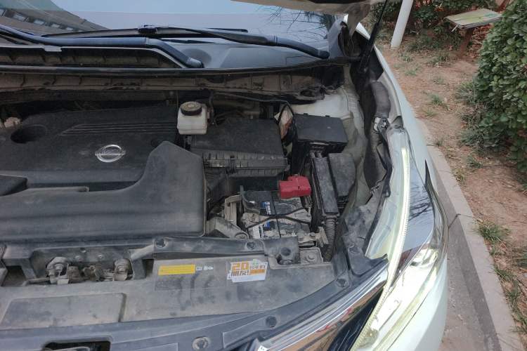 Used Nissan Murano 2017 2.5L XL Two-Wheel Drive Smart Edition Engine Bay Left
