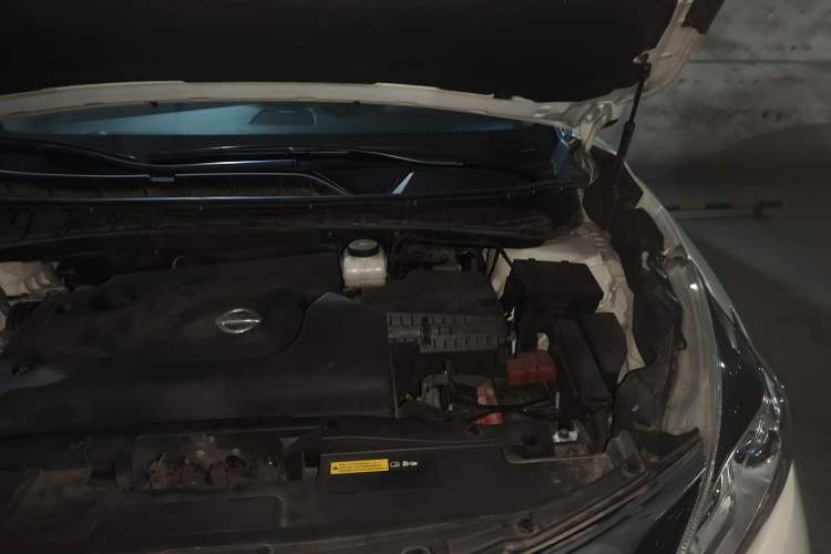 Used Nissan Murano 2017 2.5L XL Two-Wheel Drive Smart Edition Engine Bay Left