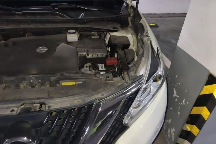 Used Nissan Murano 2017 2.5L XL Two-Wheel Drive Smart Edition Engine Bay Left