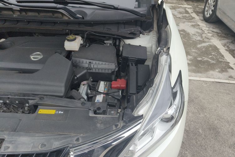 Used Nissan Murano 2017 2.5L XE Two-Wheel Drive Elite Edition Engine Bay Left