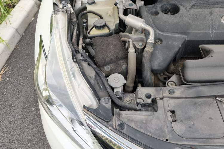 Used Nissan Murano 2017 2.5L XL Two-Wheel Drive Smart Edition Engine Bay Right