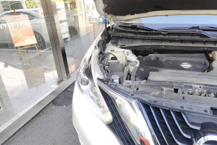 Used Nissan Murano 2017 2.5L XE Two-Wheel Drive Elite Edition Engine Bay Right