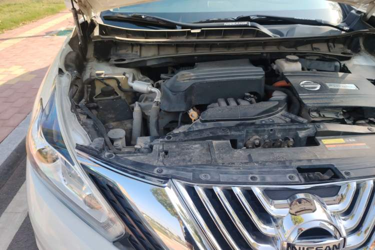 Used Nissan Murano 2017 2.5 S/C HEV XL Four-Wheel Drive Hybrid Prestige Edition Engine Bay Right