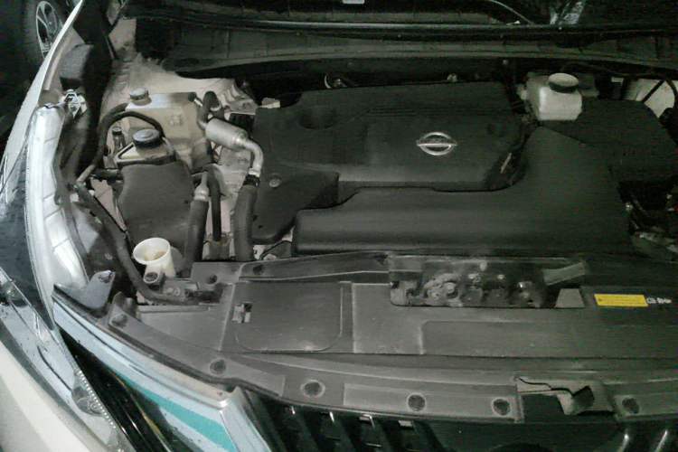 Used Nissan Murano 2017 2.5L XL Two-Wheel Drive Smart Edition Engine Bay Right