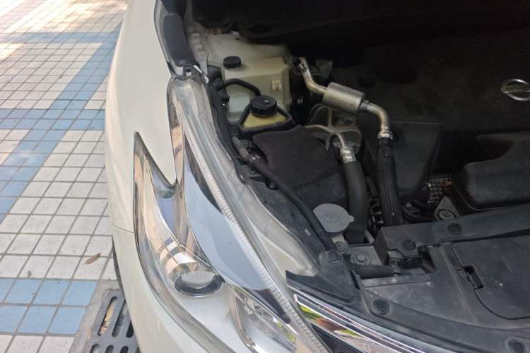 Used Nissan Murano 2017 2.5L XL Two-Wheel Drive Smart Edition Engine Bay Right