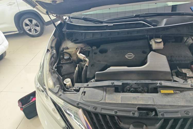 Used Nissan Murano 2017 2.5L XL Two-Wheel Drive Smart Edition Engine Bay Right