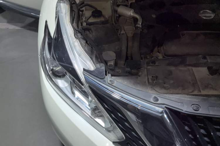 Used Nissan Murano 2017 2.5L XE Two-Wheel Drive Elite Edition Engine Bay Right