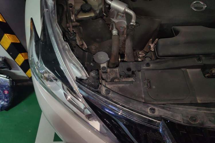 Used Nissan Murano 2017 2.5L XE Two-Wheel Drive Elite Edition Engine Bay Right