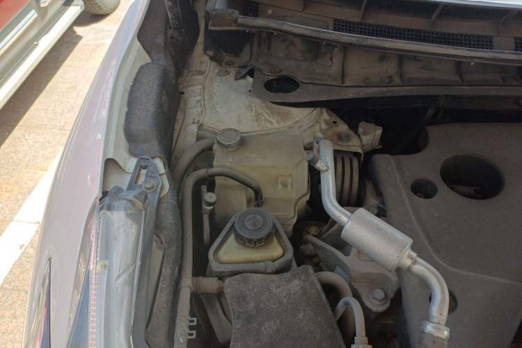 Used Nissan Murano 2017 2.5L XL Two-Wheel Drive Smart Edition Engine Bay Right