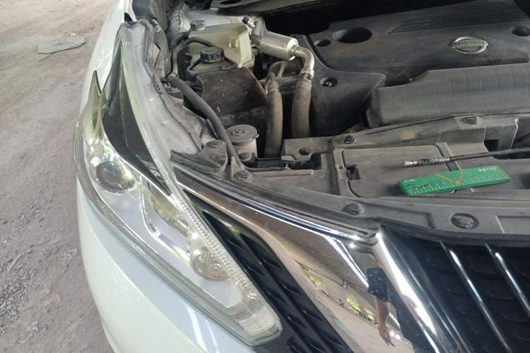 Used Nissan Murano 2017 2.5L XE Two-Wheel Drive Elite Edition Engine Bay Right