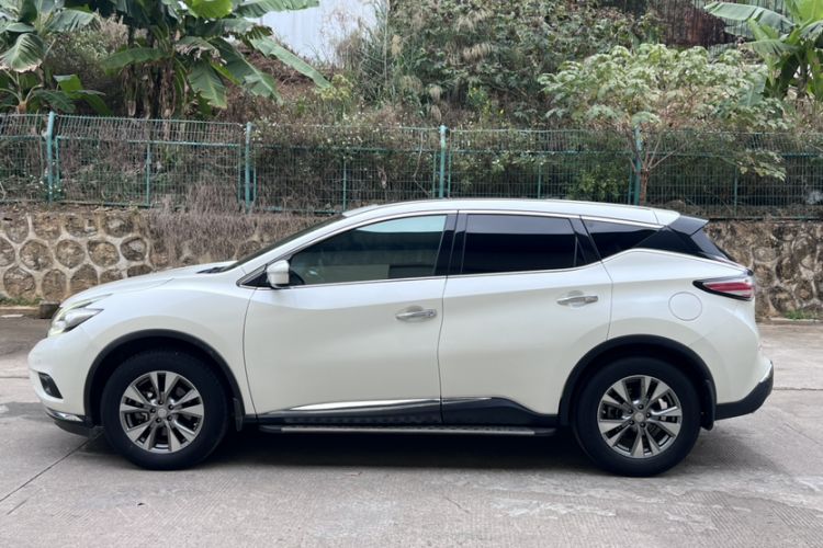 Used Nissan Murano 2017 2.5L XL Two-Wheel Drive Smart Edition Exterior 3