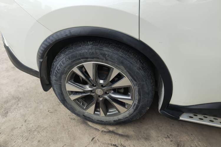 Used Nissan Murano 2017 2.5L XL Two-Wheel Drive Smart Edition Exterior 3