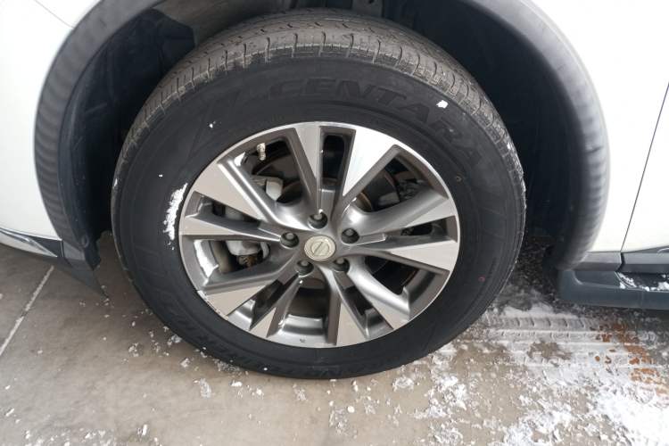 Used Nissan Murano 2017 2.5L XL NAVI Plus Two-Wheel Drive Smart Edition Exterior 4