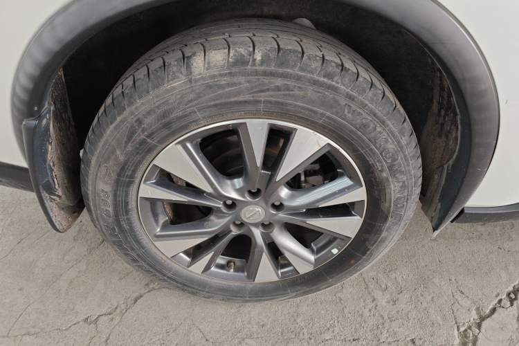 Used Nissan Murano 2017 2.5L XE Two-Wheel Drive Elite Edition Exterior 5