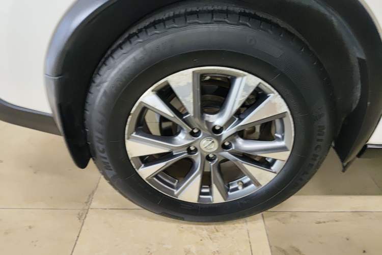 Used Nissan Murano 2017 2.5L XL Two-Wheel Drive Smart Edition Exterior 8