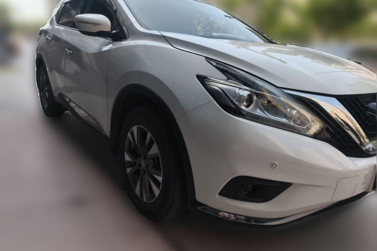 Used Nissan Murano 2017 2.5L XL Two-Wheel Drive Smart Edition Front Right 45 Deg