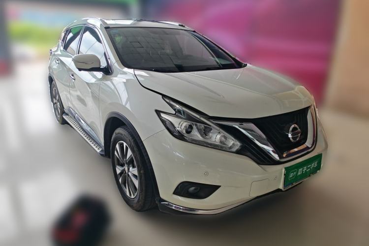 Used Nissan Murano 2017 2.5L XL Two-Wheel Drive Smart Edition Front Right 45 Deg