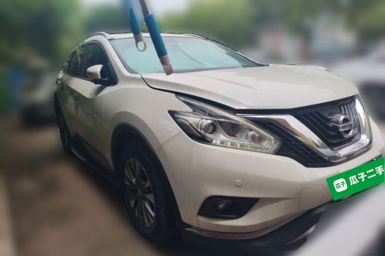 Used Nissan Murano 2017 2.5L XL Two-Wheel Drive Smart Edition Front Right 45 Deg