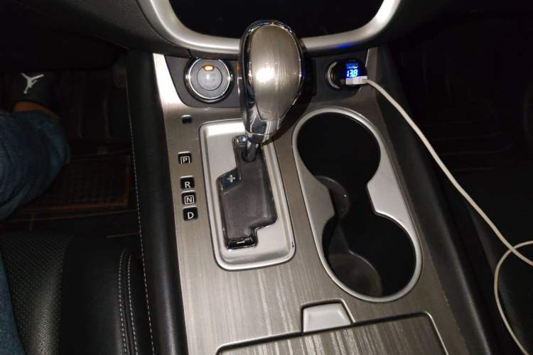 Used Nissan Murano 2017 2.5L XL Two-Wheel Drive Smart Edition Gear Lever