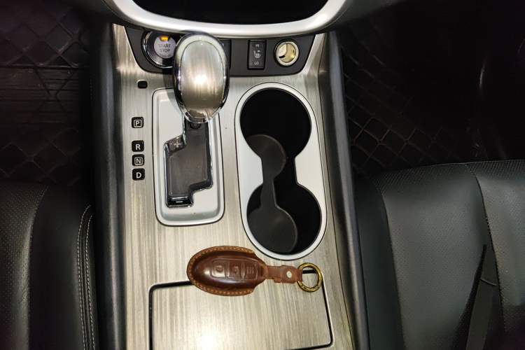Used Nissan Murano 2017 2.5L XL Two-Wheel Drive Smart Edition Gear Lever