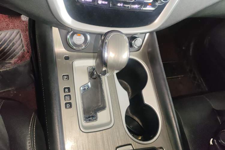 Used Nissan Murano 2017 2.5L XL Two-Wheel Drive Smart Edition Gear Lever