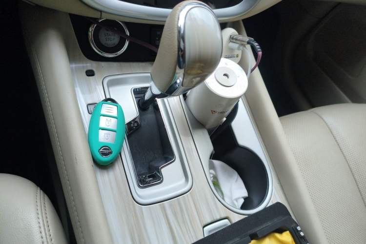 Used Nissan Murano 2017 2.5L XL Two-Wheel Drive Smart Edition Gear Lever