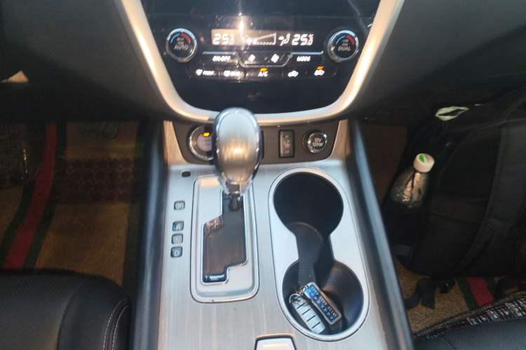 Used Nissan Murano 2017 2.5 S/C HEV XE Four-Wheel Drive Hybrid Luxury Edition Gear Lever