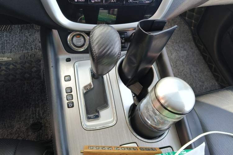 Used Nissan Murano 2017 2.5L XL Two-Wheel Drive Smart Edition Gear Lever