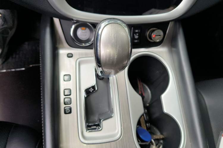 Used Nissan Murano 2017 2.5L XL Two-Wheel Drive Smart Edition Gear Lever
