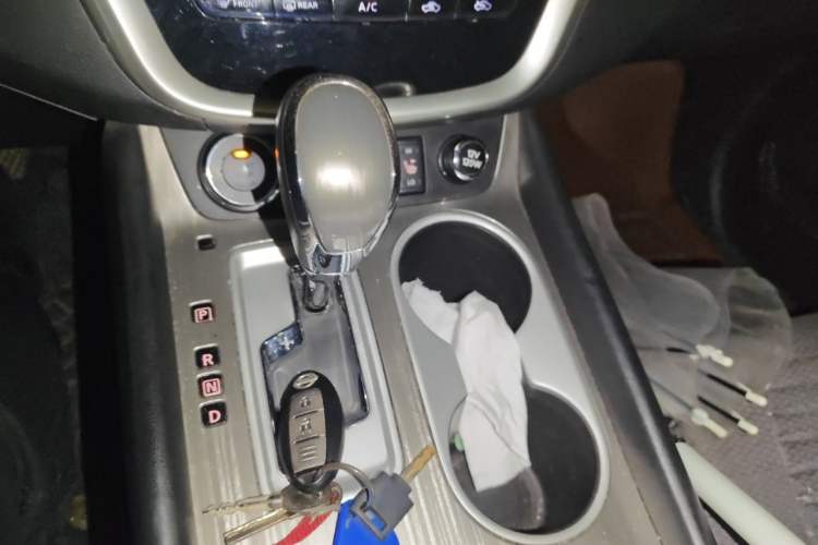 Used Nissan Murano 2017 2.5L XL Two-Wheel Drive Smart Edition Gear Lever