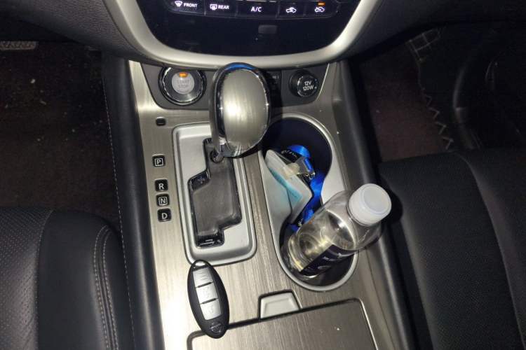 Used Nissan Murano 2017 2.5L XL Two-Wheel Drive Smart Edition Gear Lever