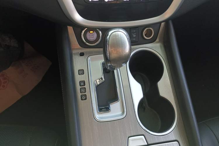Used Nissan Murano 2017 2.5L XL Two-Wheel Drive Smart Edition Gear Lever