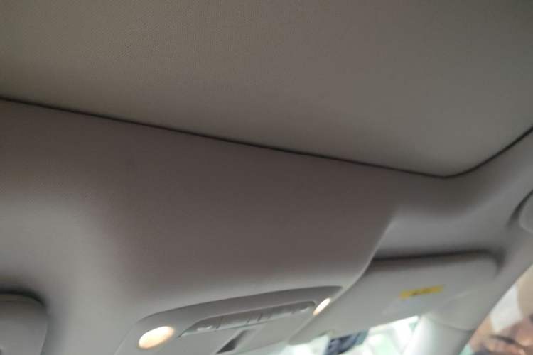Used Nissan Murano 2017 2.5L XL Two-Wheel Drive Smart Edition Headliner
