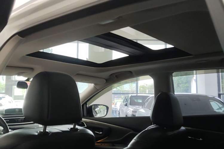 Used Nissan Murano 2017 2.5L XL Two-Wheel Drive Smart Edition Headliner