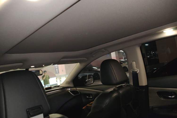 Used Nissan Murano 2017 2.5L XL Two-Wheel Drive Smart Edition Headliner
