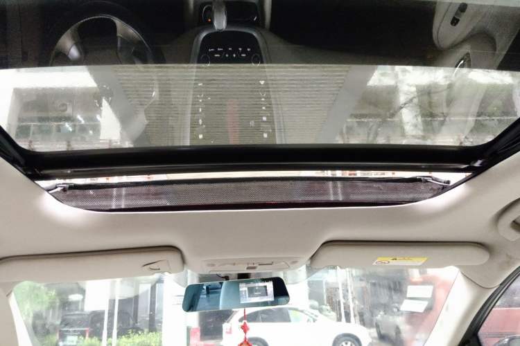 Used Nissan Murano 2017 2.5L XL Two-Wheel Drive Smart Edition Headliner