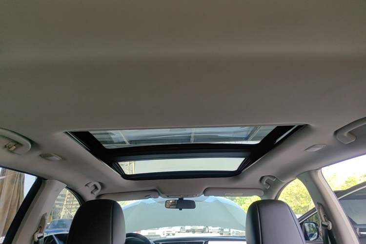 Used Nissan Murano 2017 2.5L XL Two-Wheel Drive Smart Edition Headliner