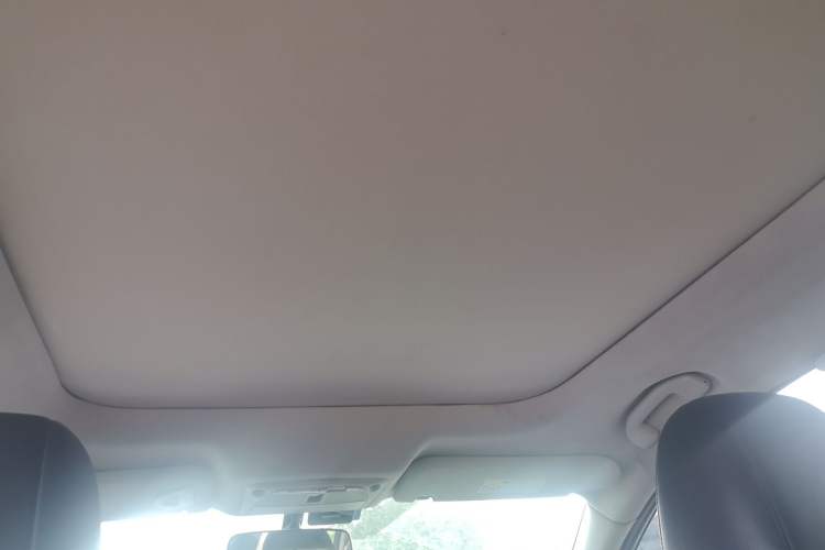 Used Nissan Murano 2017 2.5L XL Two-Wheel Drive Smart Edition Headliner