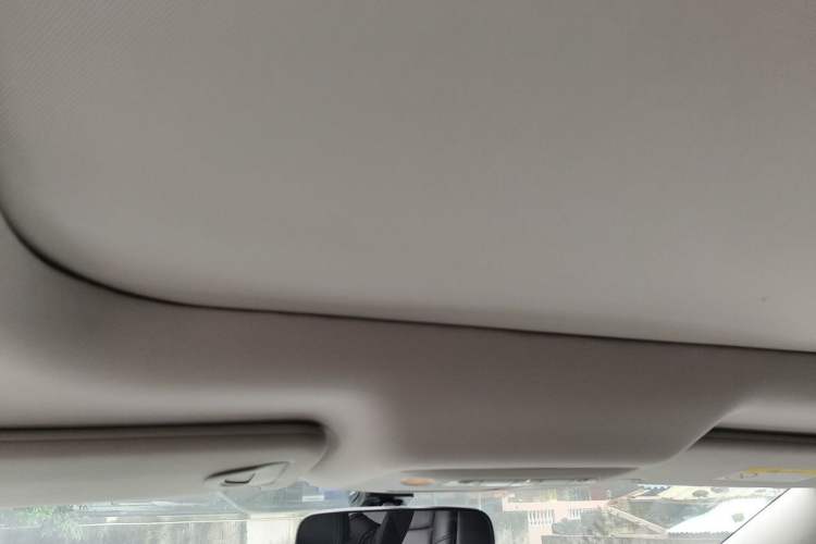 Used Nissan Murano 2017 2.5L XL Two-Wheel Drive Smart Edition Headliner