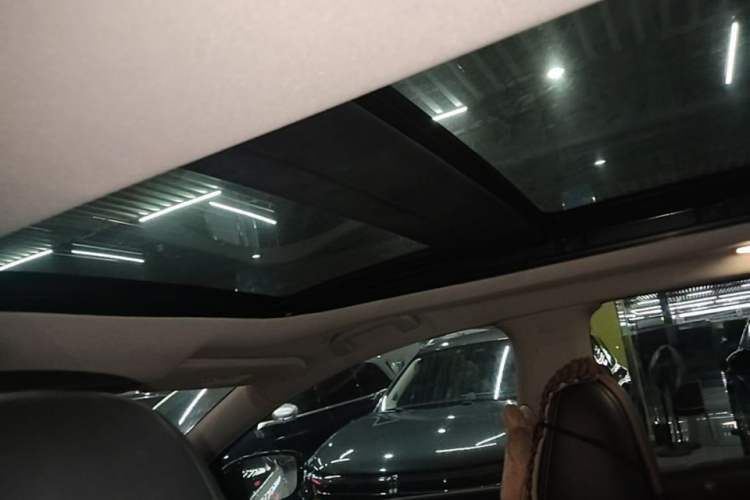 Used Nissan Murano 2017 2.5L XL Two-Wheel Drive Smart Edition Headliner