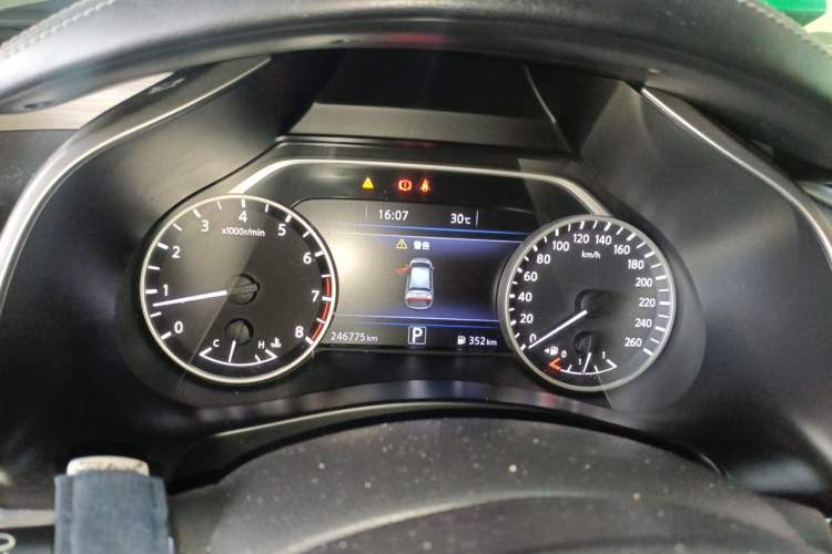 Used Nissan Murano 2017 2.5L XE Two-Wheel Drive Elite Edition Instrument Cluster