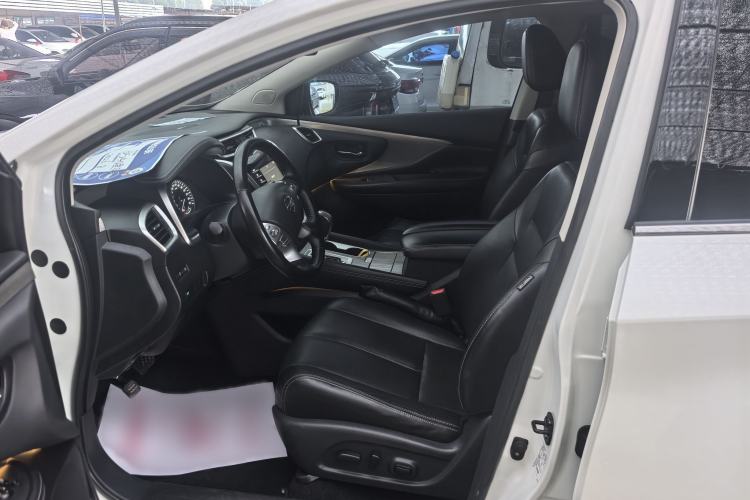 Used Nissan Murano 2017 2.5L XL Two-Wheel Drive Smart Edition Interior 2
