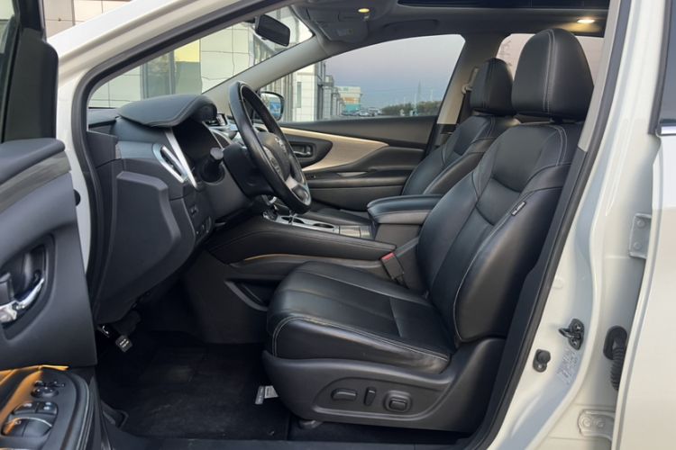 Used Nissan Murano 2017 2.5 S/C HEV XE Four-Wheel Drive Hybrid Luxury Edition Interior 2