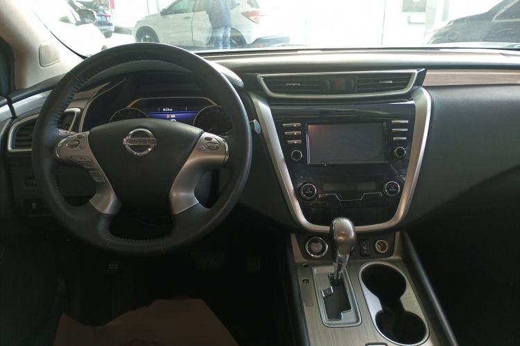 Used Nissan Murano 2017 2.5L XL Two-Wheel Drive Smart Edition Interior 2