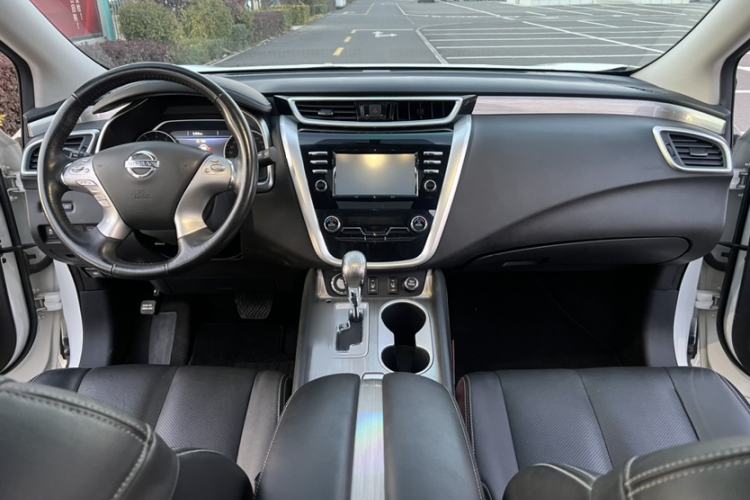 Used Nissan Murano 2017 2.5 S/C HEV XE Four-Wheel Drive Hybrid Luxury Edition Interior 3
