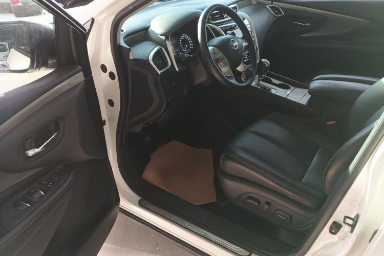 Used Nissan Murano 2017 2.5L XL Two-Wheel Drive Smart Edition Interior 3